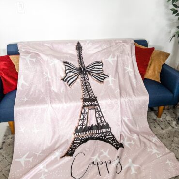Personalized Eiffel Tower Blanket Gift for Her - Paris Style Sherpa Fleece Custom Gift for Daughter - Monogrammed Gift for Mom Travel Gift