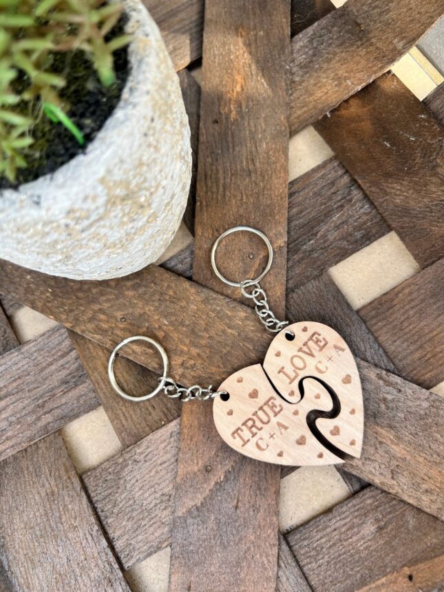 il fullxfull.5695315230 fms2 scaled Personalized True Love Heart Keyring Set, Wooden Keychain Valentine's Day Couples Gift